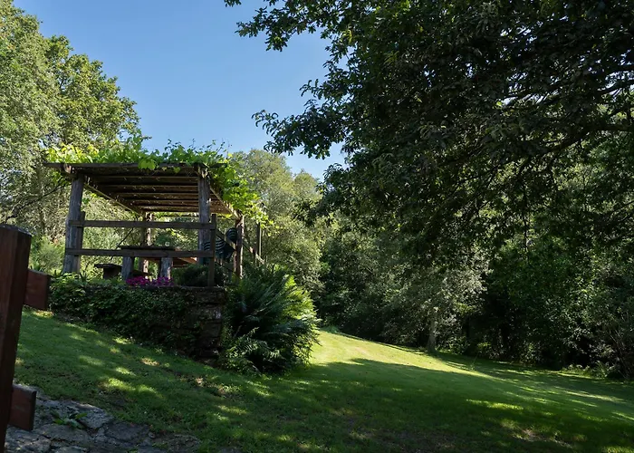 Completa Rio Sarela منزل ريفي سانتياغو دي كومبوستيلا